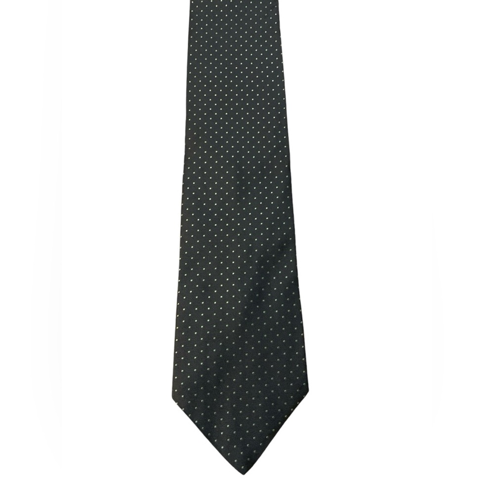 Tommy Hilfiger new with tags black polka dot silk tie. This is a really nice tie